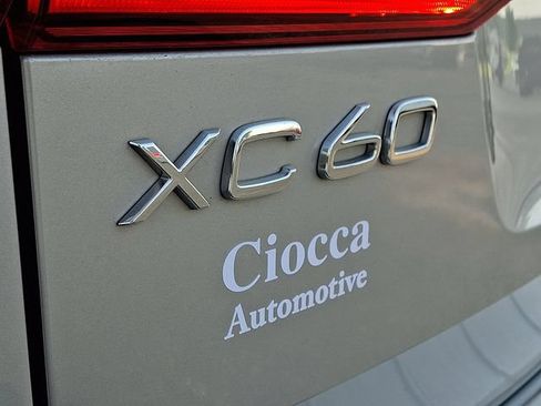 Used 2024 Volvo XC60 B5 Ultimate AWD/4WD image 29