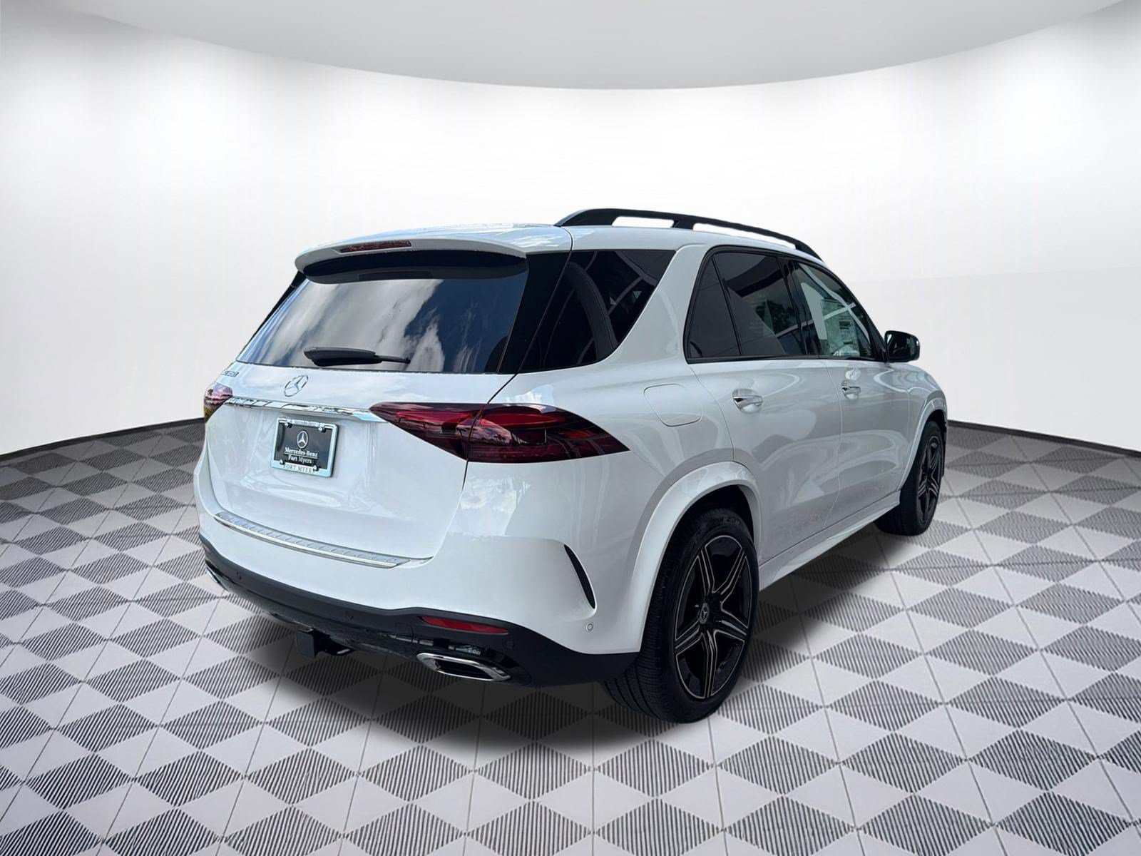 Used 2026 Mercedes-Benz GLE 350 4MATIC image 9