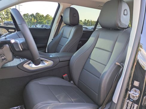 New 2026 Mercedes-Benz GLS 450 4MATIC image 17