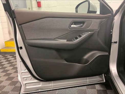 Certified 2022 Nissan Rogue SV image 23