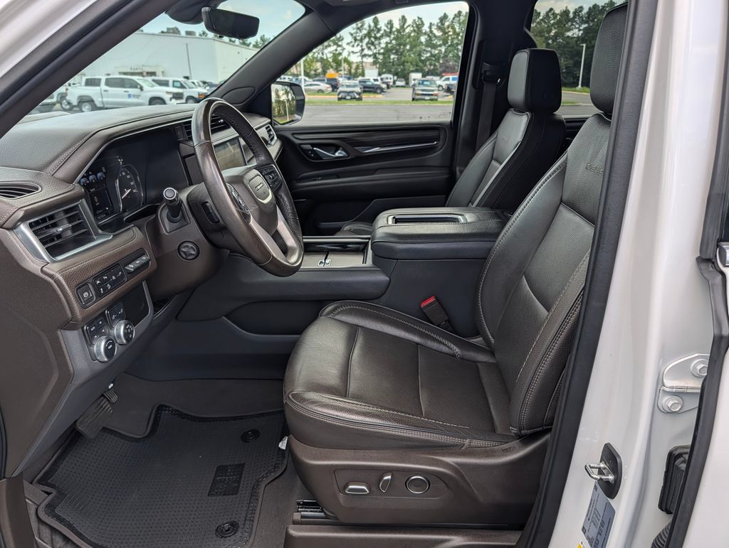 Used 2021 GMC Yukon Denali w/ Denali Premium Package AWD/4WD image 20
