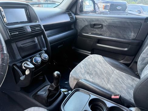 Used 2003 Honda CR-V EX image 11