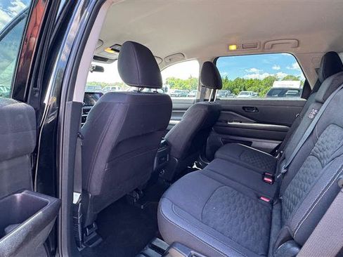 Used 2024 Nissan Pathfinder SV AWD/4WD image 38