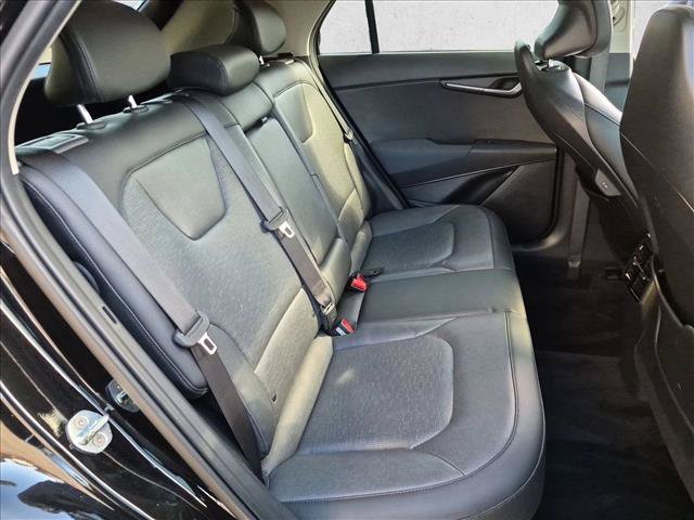 Used 2023 Kia Niro SX Touring FWD image 21