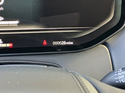 New 2025 Land Rover Range Rover SE image 27