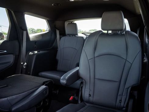 Used 2023 Buick Enclave Essence w/ LPO, Cargo Package FWD image 28