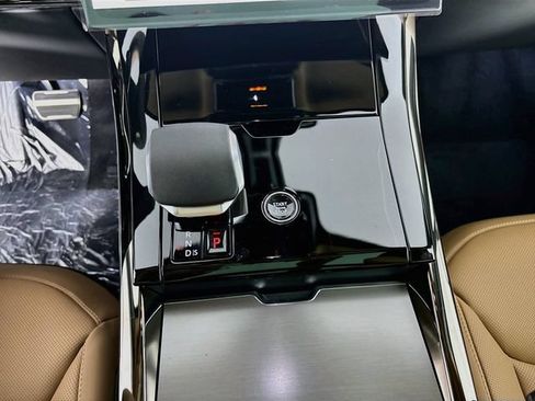 New 2026 Land Rover Range Rover Sport Dynamic SE AWD/4WD image 18