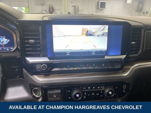 Certified 2025 Chevrolet Silverado 1500 LT Trail Boss w/ Dark Appearance Package AWD/4WD image 19
