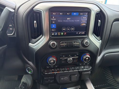 Used 2019 Chevrolet Silverado 1500 LTZ w/ LTZ Plus Package AWD/4WD image 9