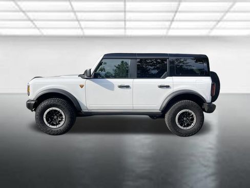 Used 2025 Ford Bronco Badlands w/ Sasquatch Package AWD/4WD image 2