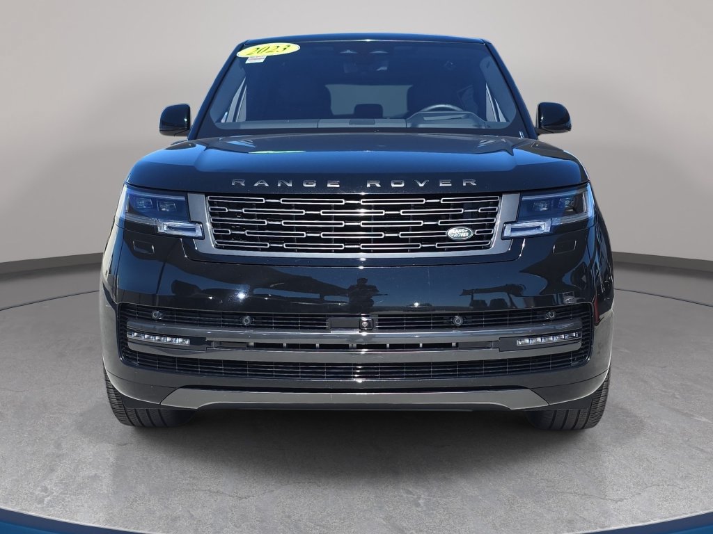 Used 2023 Land Rover Range Rover Long Wheelbase SE AWD/4WD image 2