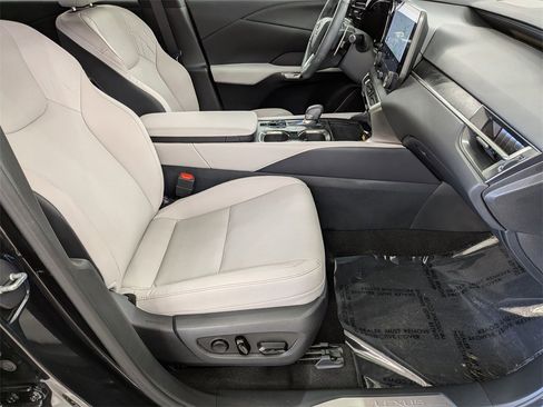 Used 2023 Lexus RX 350 Premium image 37