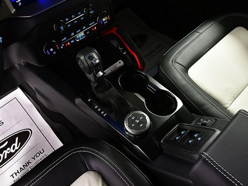 New 2026 Ford Bronco Outer Banks w/ Sasquatch Package AWD/4WD image 24