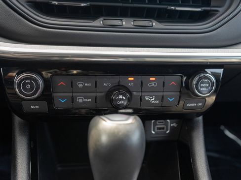 Used 2023 Jeep Compass High Altitude AWD/4WD image 21