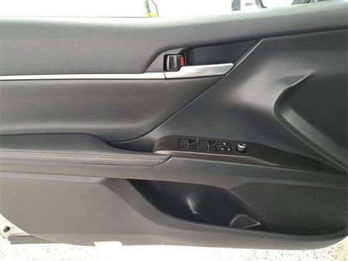 Used 2023 Toyota Camry XSE image 20