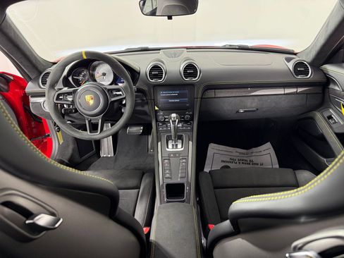 Certified 2022 Porsche 718 Cayman GT4 image 17