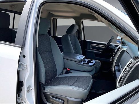 Used 2020 RAM 1500 Warlock AWD/4WD image 31