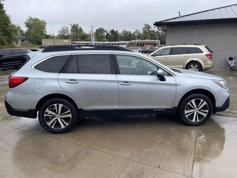 Used 2019 Subaru Outback 2.5i Limited image 2
