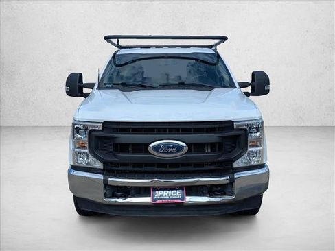 Used 2022 Ford F250 XL w/ Power Equipment Group image 2