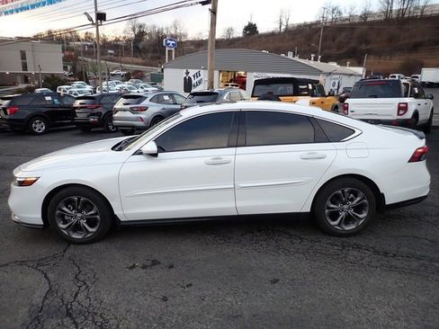 Used 2024 Honda Accord EX image 2