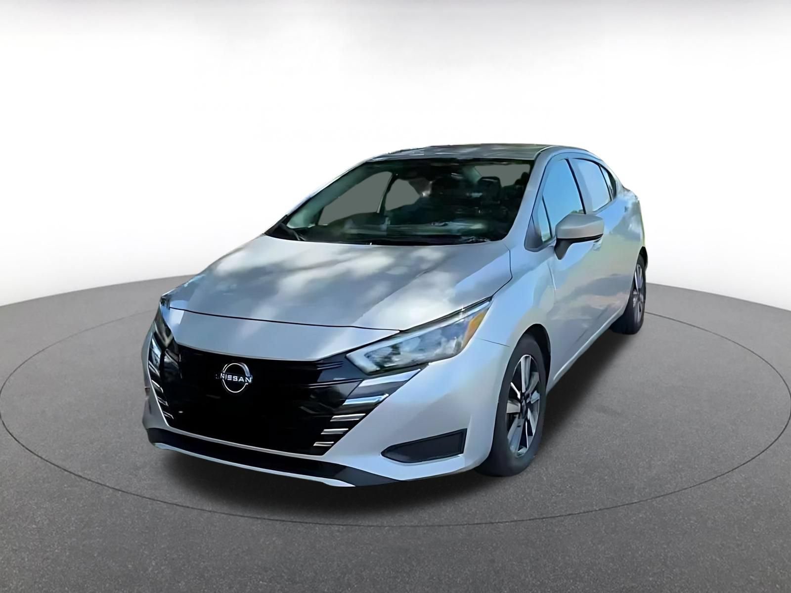 Used 2025 Nissan Versa SV FWD image 6