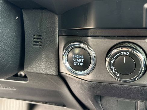 Used 2021 Toyota Tacoma TRD Sport image 29