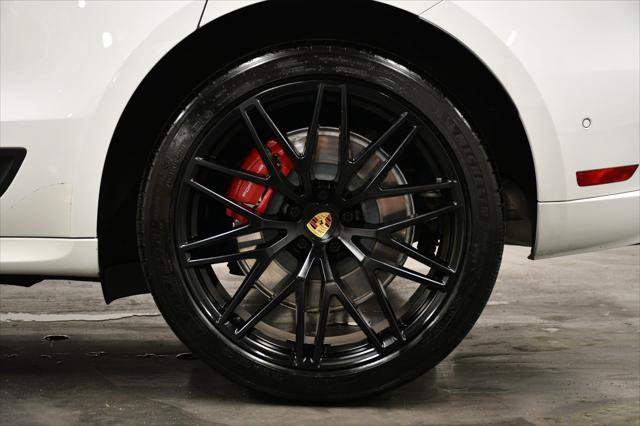 Used 2022 Porsche Macan GTS AWD/4WD image 6