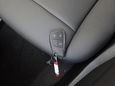 New 2026 GMC Canyon Elevation w/ Convenience Package image 39