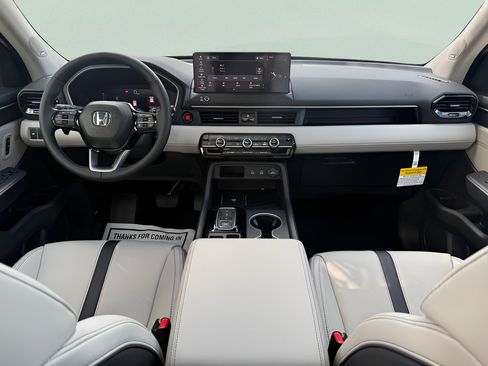 New 2026 Honda Pilot Touring image 16
