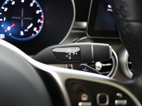 Used 2022 Mercedes-Benz GLC 300 4MATIC image 35