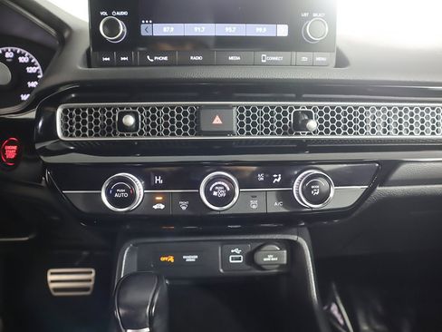 Used 2023 Honda Civic Sport image 42