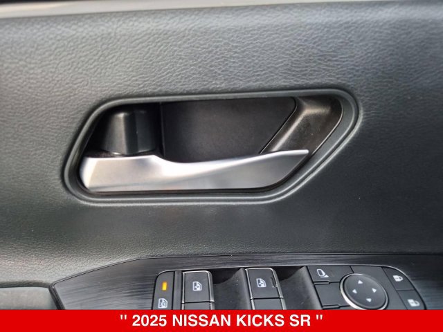 Certified 2025 Nissan Kicks SR AWD/4WD image 12