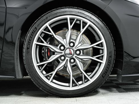 Used 2025 Chevrolet Corvette Stingray Preferred Cpe w/ Z51 Performance Package RWD image 28