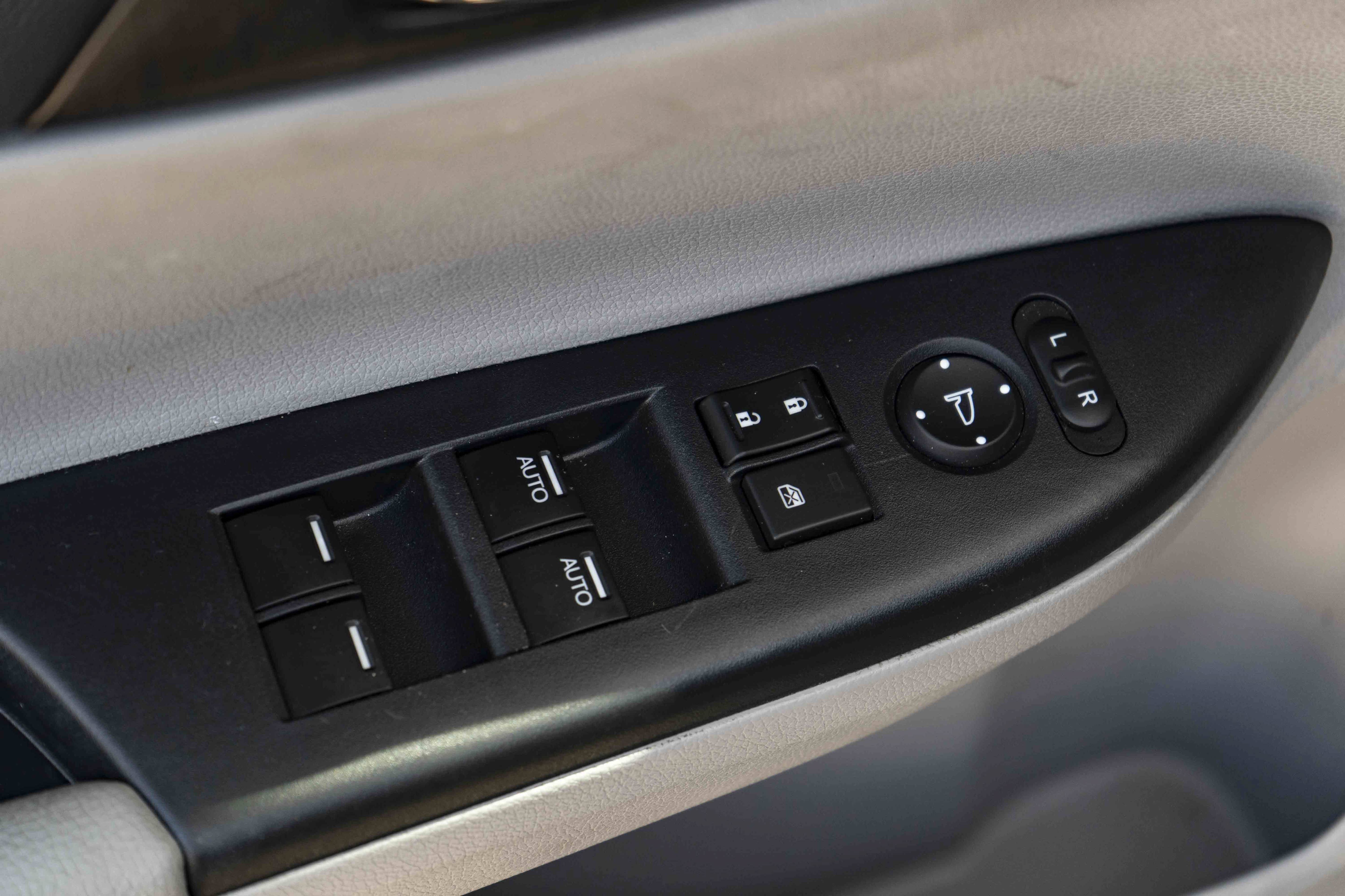 Used 2015 Honda Accord EX-L image 37