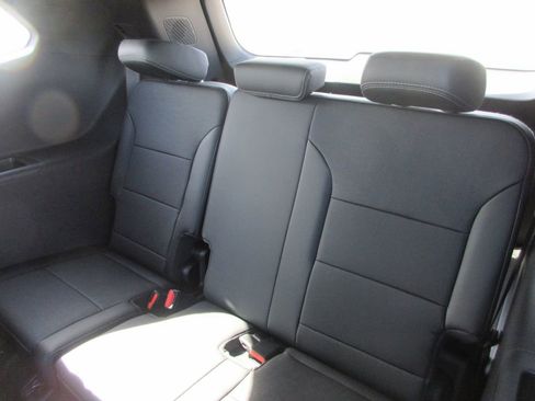 New 2026 Buick Enclave Preferred AWD/4WD image 13