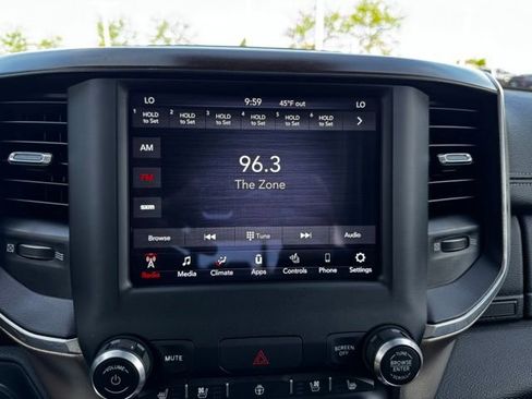 Used 2021 RAM 1500 Laramie AWD/4WD image 25