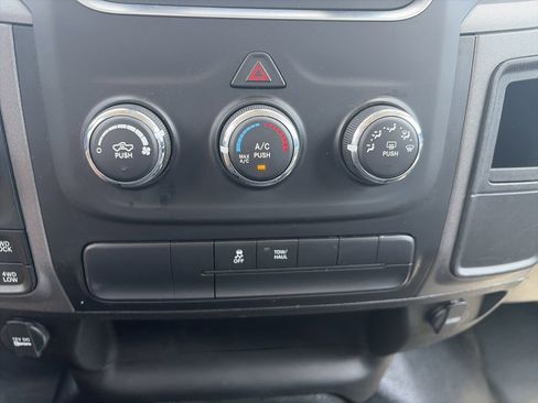 Used 2020 RAM 1500 Tradesman AWD/4WD image 24