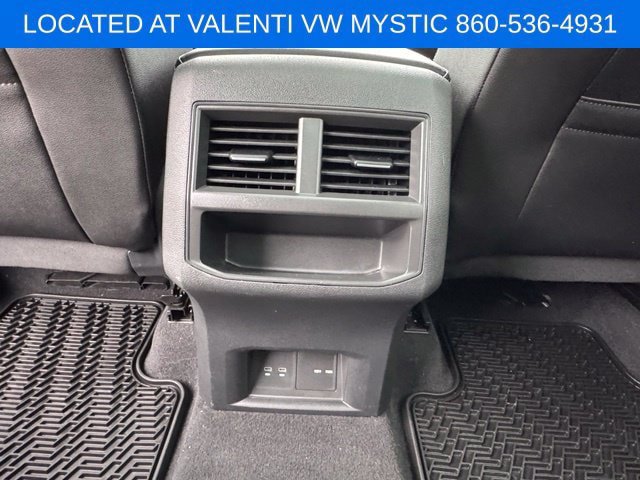 Certified 2023 Volkswagen Atlas Cross Sport SE w/ Panoramic Sunroof Package AWD/4WD image 13