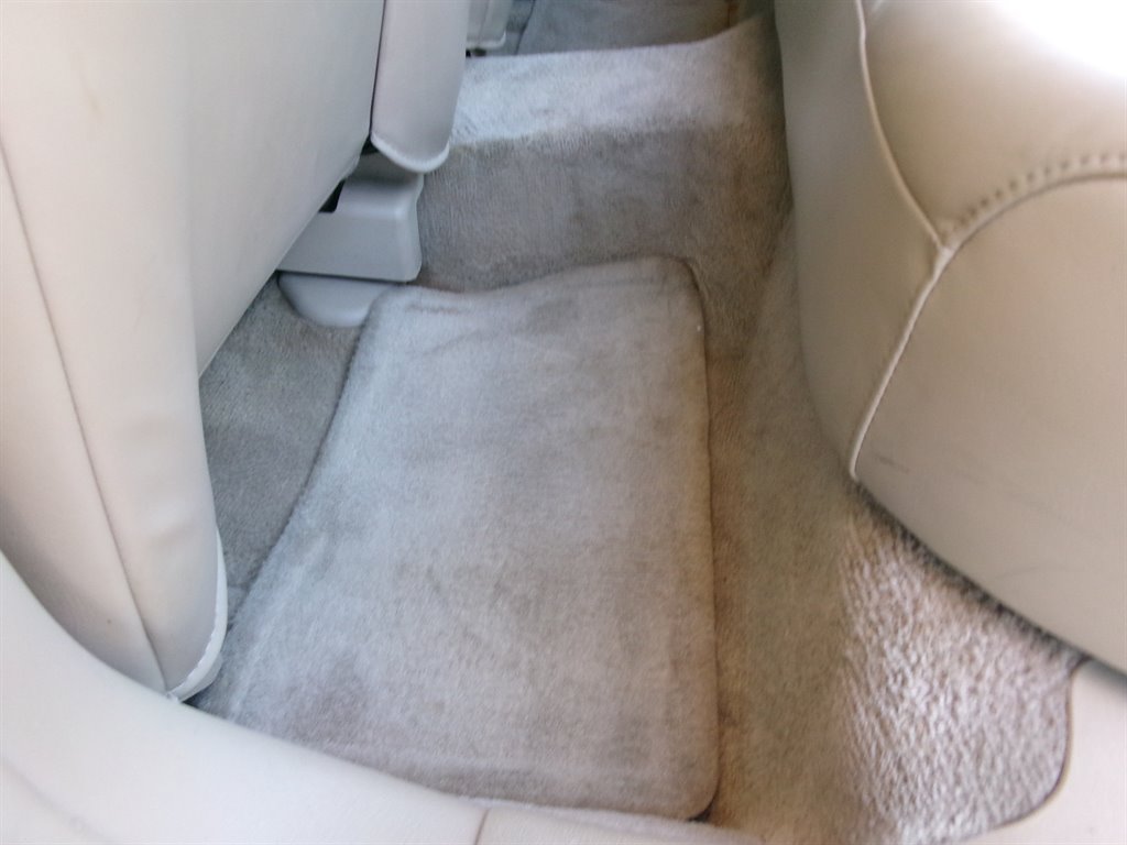 Used 2005 Buick Le Sabre Custom w/ Leather and Comfort Group FWD image 29