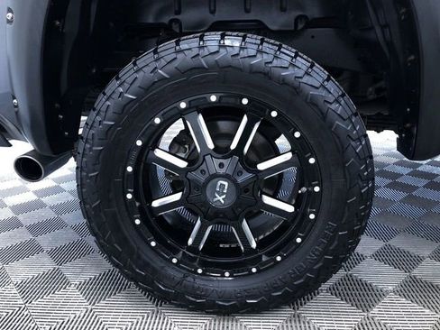 Used 2019 Toyota Tundra Platinum image 13