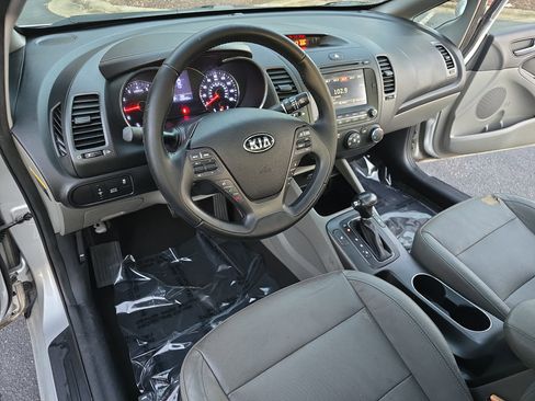 Used 2016 Kia Forte EX w/ EX Premium Package image 17