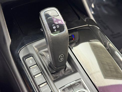 Used 2019 Maserati Levante image 31