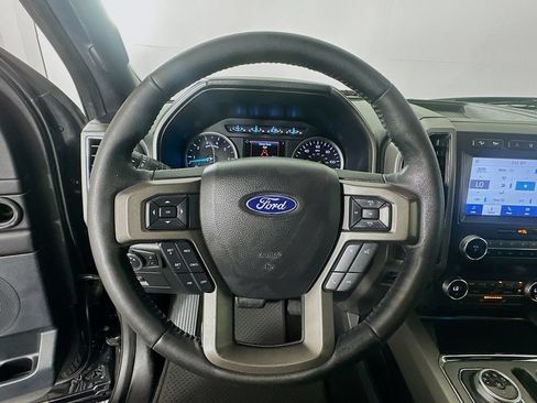 Used 2020 Ford Expedition XLT w/ Equipment Group 201A AWD/4WD image 11