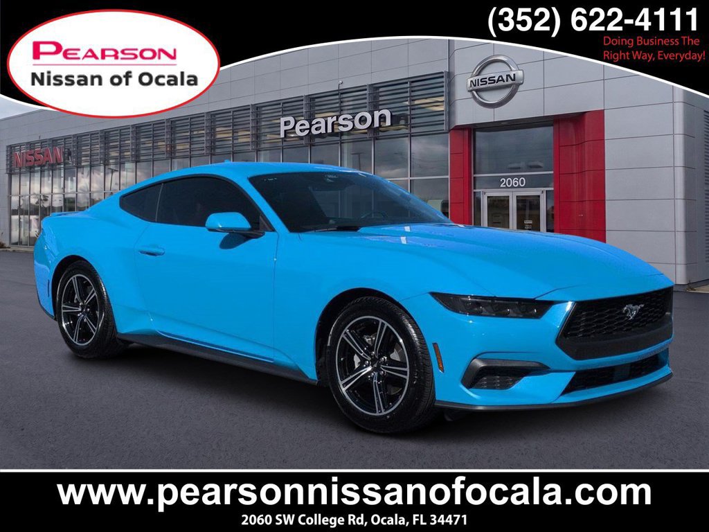 Used 2025 Ford Mustang Premium RWD image 1