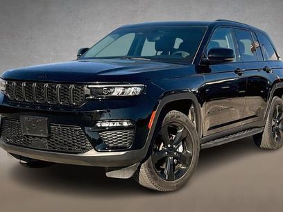 Used 2023 Jeep Grand Cherokee Limited w/ Black Appearance Package