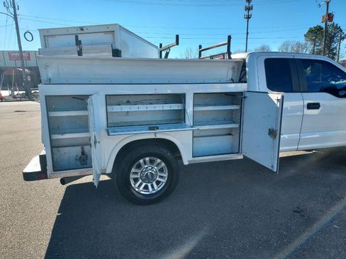 Used 2019 Ford F250 XL w/ STX Appearance Package image 9