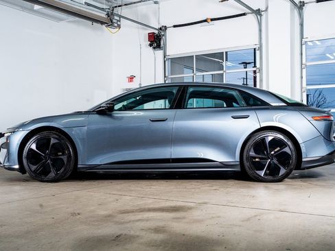 Used 2024 Lucid Air Pure image 8