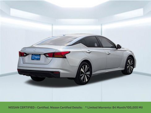 Used 2022 Nissan Altima 2.5 SV FWD image 7