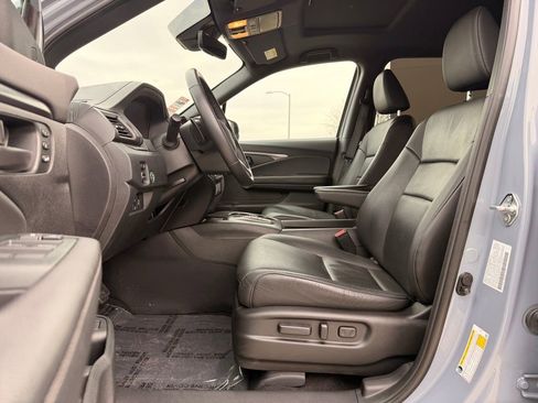 Used 2023 Honda Passport EX-L image 10