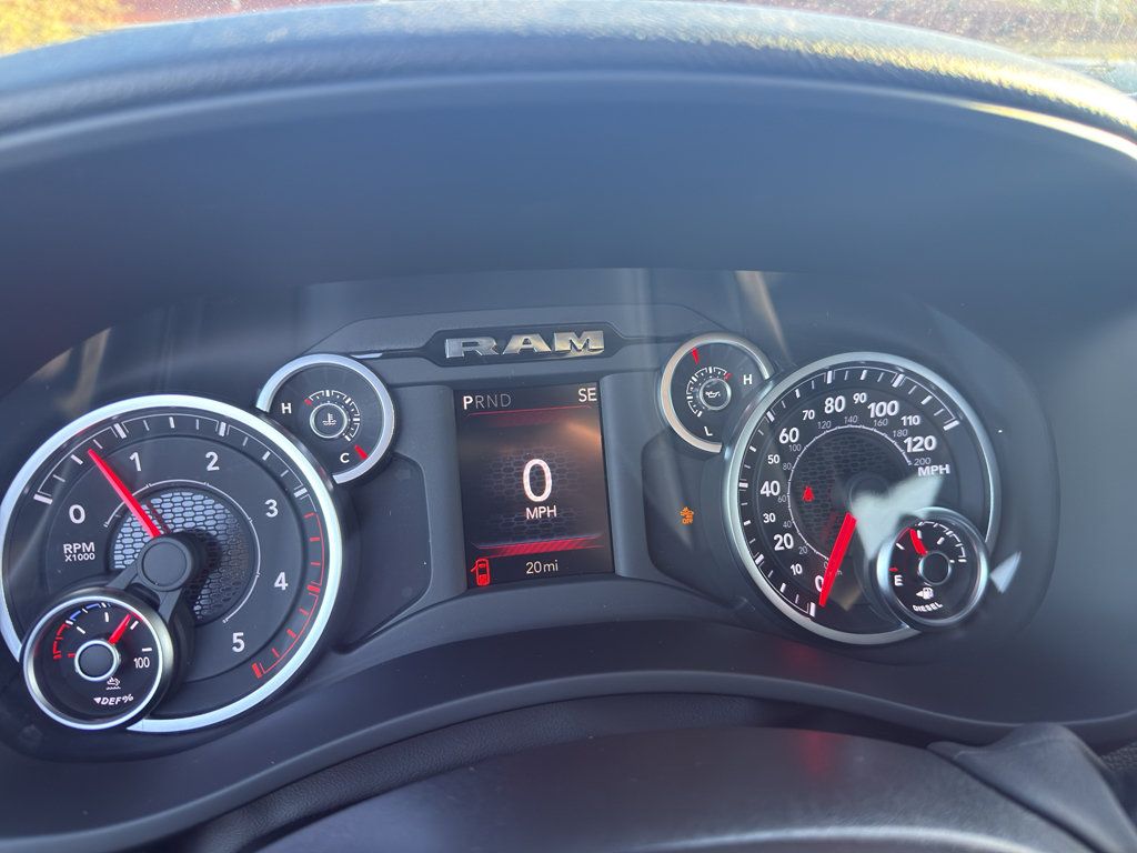 New 2026 RAM 3500 Big Horn AWD/4WD image 10